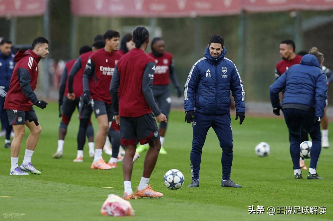 赛前突围战来临，曼城围绕荷甲完成体检，媒体盛赞，赛程密集仍需轮换的简单介绍