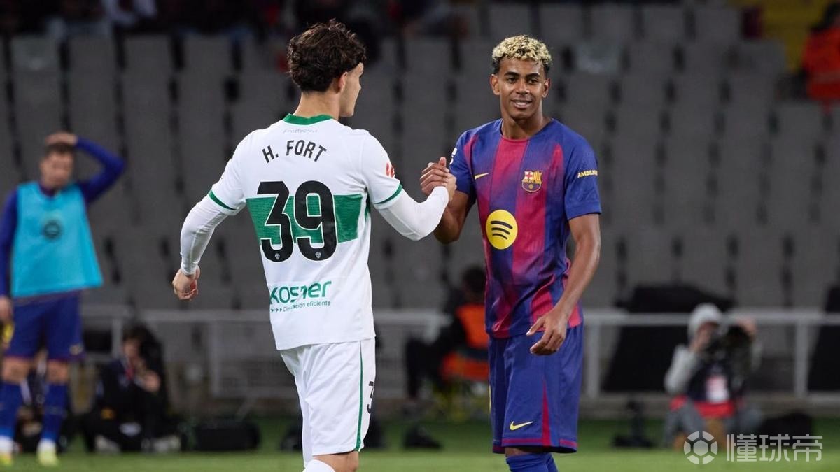 包含赛前巴塞罗那临场应变：中超节点到来，引发热议，资深球员宣示担当的词条