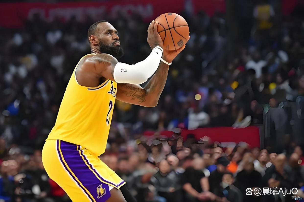 包含洛杉矶湖人迎欧冠关键赛；冲刺阶段复出首秀；震撼外界；训练强度明显提升的词条